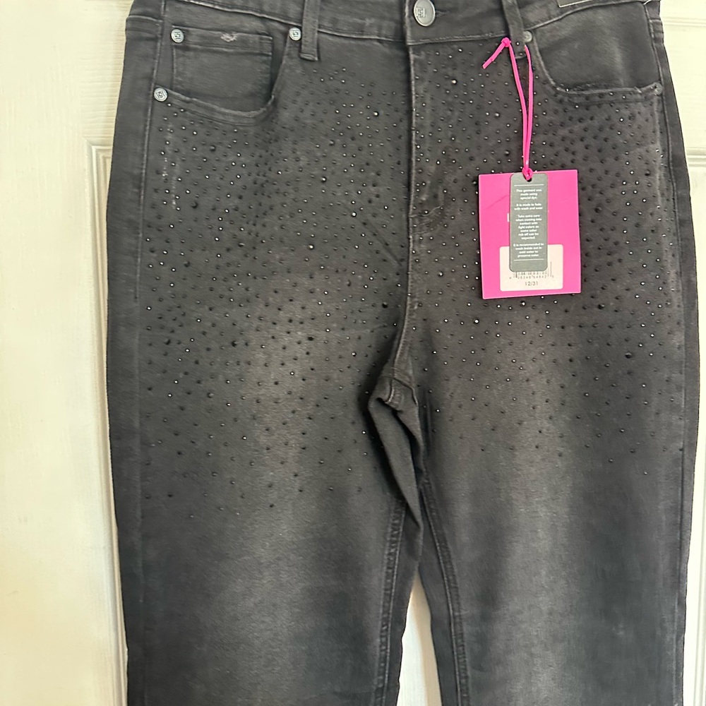 🆕 One 5 One High Rise Flare Rhinestones Jeans - Picture 4 of 15
